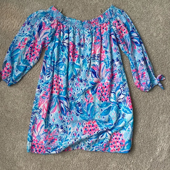 Beautiful Lilly Pulitzer off shoulder MaryEllen Dress. - Picture 6 of 8